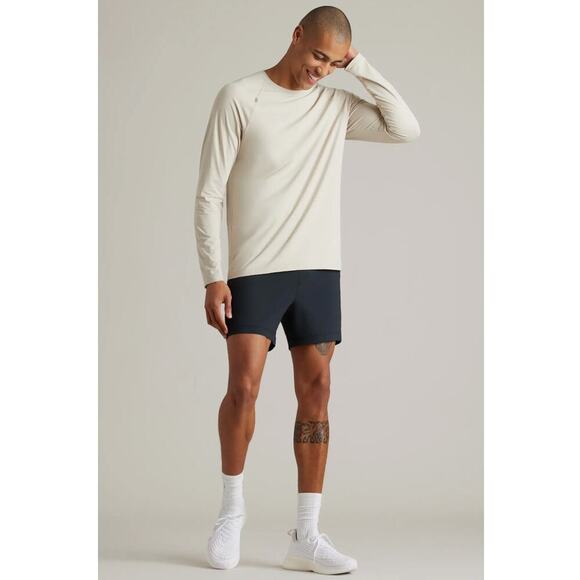 Rhône Long Sleeve Men’s workout ski shirt in Sandstone Beige Cream Tan Small NWT - Picture 1 of 10